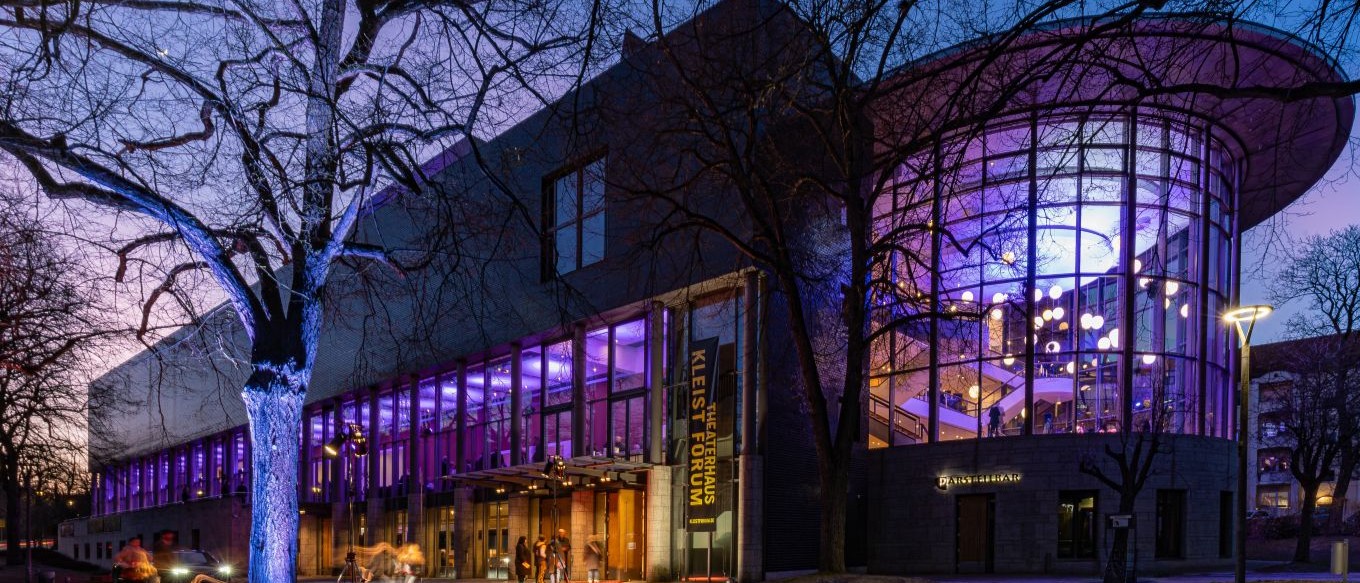 Kleist Forum Außenansicht bei Nacht